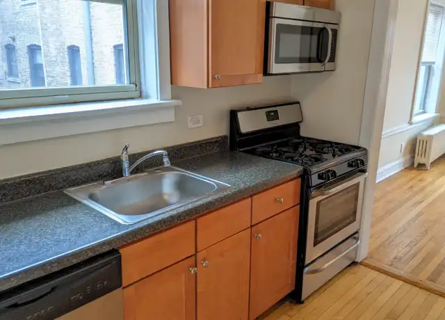 Property at 914 Crain St Unit N1-A, Evanston, IL, 60202, 2 beds, 1 bath, [object Object]