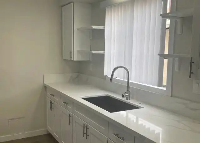 Property at 4115 Somerset Dr Unit 21 F, Los Angeles, CA, 90008, 2 beds, 1 bath, [object Object]