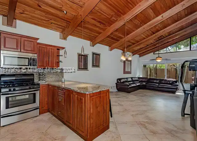 Property at 11315 SW 114th Circle Ter, Miami, FL, 33176, 2 beds, 2 baths, [object Object]