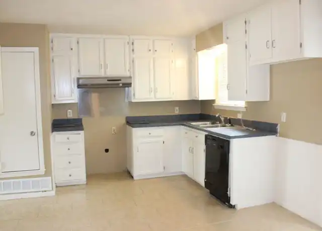 Property at 2234 Loyce Dr, Mesquite, TX, 75149, 3 beds, 1 bath, [object Object]