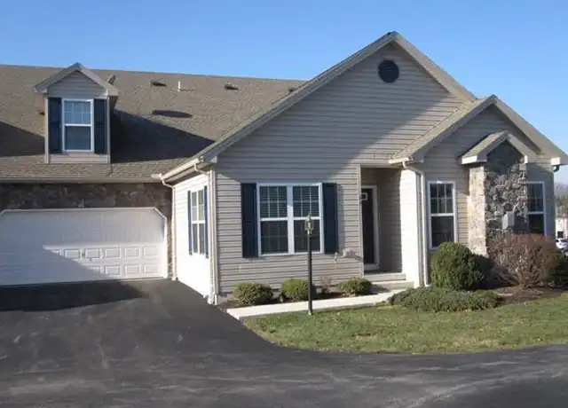 Property at 11 Ivy Ln, Gettysburg, PA, 17325, 3 beds, 2.5 baths, [object Object]