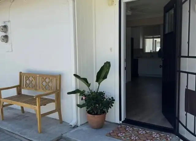 Property at 281 Del Mar Ave Unit B, Costa Mesa, CA, 92627, 3 beds, 1 bath, [object Object]