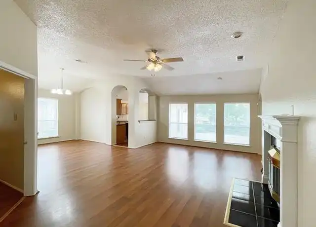 Property at 2929 Dover Dr, McKinney, TX, 75069, 3 beds, 2 baths, [object Object]