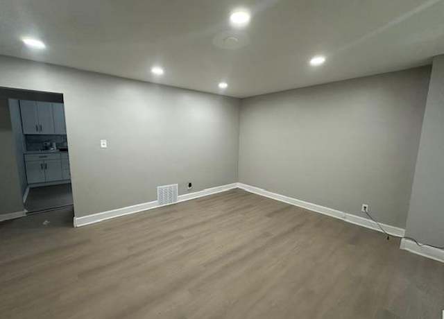 Photo of 17540 Greenbay Ave, Lansing, IL 60438