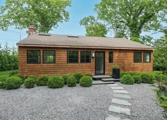 Property at 56 Noyack Harbor Rd, Southampton, NY, 11968, 2 beds, 2 baths, [object Object]