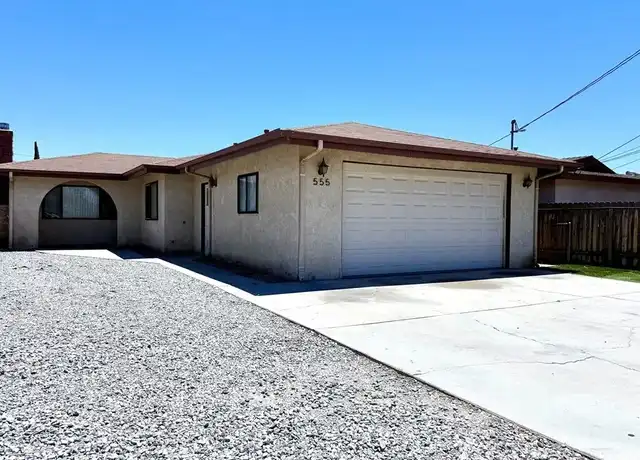 Property at 555 S Hewitt St, San Jacinto, CA, 92583, 3 beds, 2 baths, [object Object]