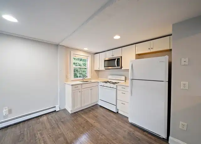 Property at 238 Neponset St Unit 2, Canton, MA, 02021, 2 beds, 1 bath, [object Object]