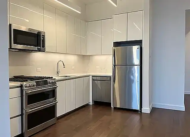 Property at 515 W 36th St Unit 18J, New York, NY, 10018, 0 beds, 1 bath, [object Object]