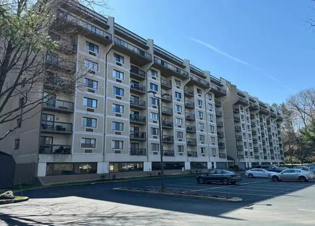 Property at 800 Avondale Rd Unit 5L, Wallingford, PA, 19086, 3 beds, 2 baths, [object Object]