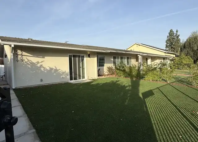 Property at 22223 Vanowen St, Canoga Park, CA, 91303, 1 bed, 1 bath, [object Object]