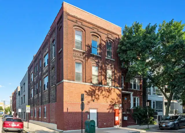 Property at 885 N Marshfield Ave Unit 2, Chicago, IL, 60622, 2 beds, 1 bath, [object Object]