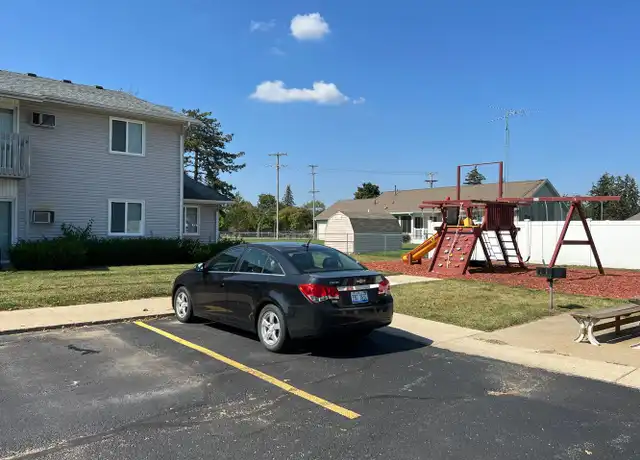 Property at 415 Wayne St, Bronson, MI, 49028, 2 beds, 1 bath, [object Object]