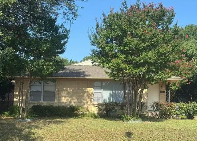 Property at 1821 S Vernon Ave, Dallas, TX, 75224, 3 beds, 2 baths, [object Object]