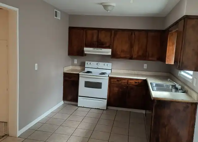 Property at 720 NE 79th Pl, Oklahoma City, OK, 73114, 3 beds, 1 bath, [object Object]
