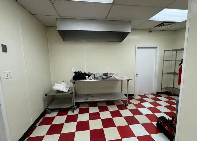Property at 900 E Willow Grove Ave Unit 2, Wyndmoor, PA, 19038, 0 beds, 1 bath, [object Object]