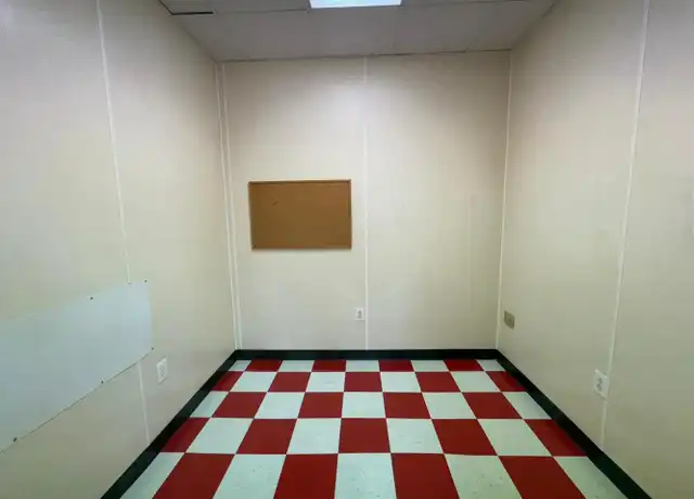 Property at 900 E Willow Grove Ave Unit 2, Wyndmoor, PA, 19038, 0 beds, 1 bath, [object Object]