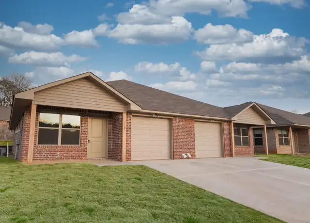 Property at 60 Clark Ln, Nash, TX, 75569, 2-3 beds, 2 baths, [object Object]