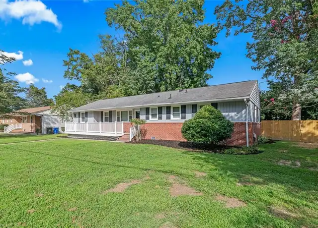 Property at 5 Fairway Ln, Newport News, VA, 23606, 4 beds, 3 baths, [object Object]