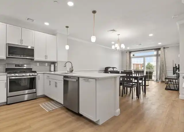 Property at 320 Middlesex Ave Unit D103, Medford, MA, 02155, 1 bed, 1 bath, [object Object]