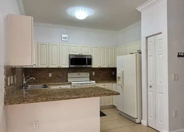 Property at 2741 NE 4th St #203, Homestead, FL, 33033, 3 beds, 2 baths, [object Object]