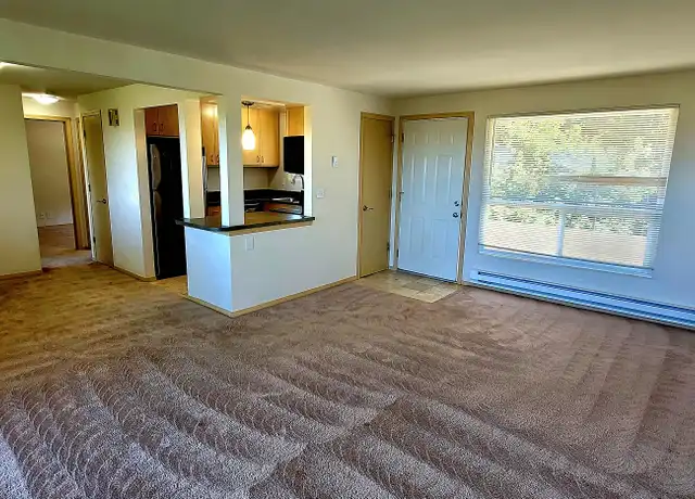 Property at 2820 75th Pl SE Unit 204, Mercer Island, WA, 98040, 2 beds, 1 bath, [object Object]