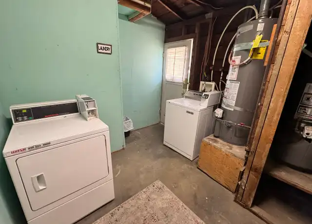 Property at 635 W Hammond Ave Unit B, Fresno, CA, 93728, 0 beds, 1 bath, [object Object]