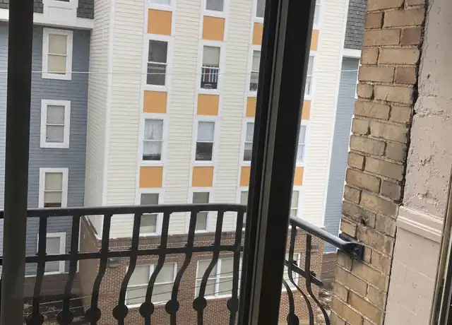 Property at 2457 Maplewood Ave, Cincinnati, OH, 45219, 2 beds, 1 bath, [object Object]