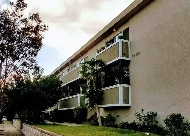 Property at 7461 Hazeltine Ave, Van Nuys, CA, 91405, 0 beds, 1 bath, [object Object]