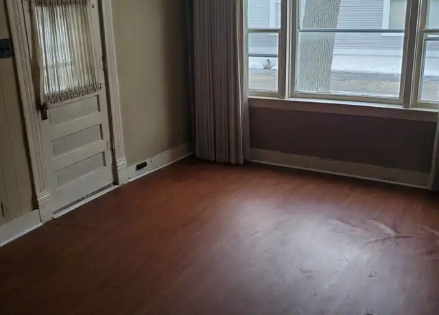 Property at 714-716 6th Ave, Sheldon, IA, 51201, 1 bed, 1 bath, [object Object]