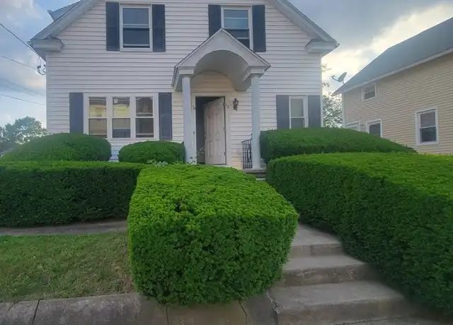 Property at 10 Standish Ave Unit 2, Providence, RI, 02908, 3 beds, 1 bath, [object Object]
