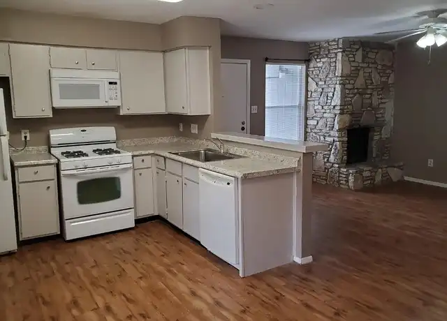 Property at 801 Bracewood Cir Unit B, San Marcos, TX, 78666, 2 beds, 1 bath, [object Object]