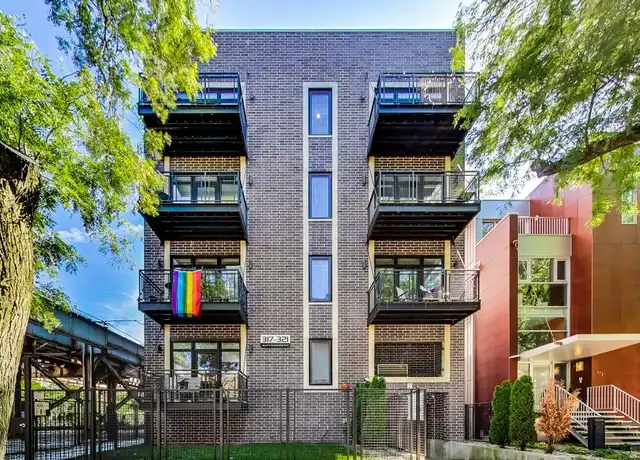 Property at 317 W Evergreen Ave, Chicago, IL, 60610, 1 bed, 1 bath, [object Object]