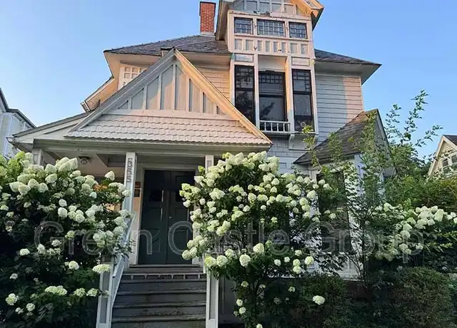 Property at 355 Pearl St Unit 3, Burlington, VT, 05401, 3 beds, 1 bath, [object Object]