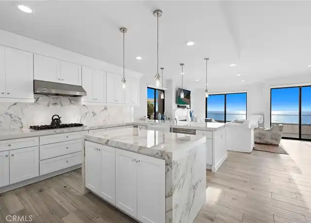 Property at 32100 Virginia Way, Laguna Beach, CA, 92651, 3 beds, 2.5 baths, [object Object]