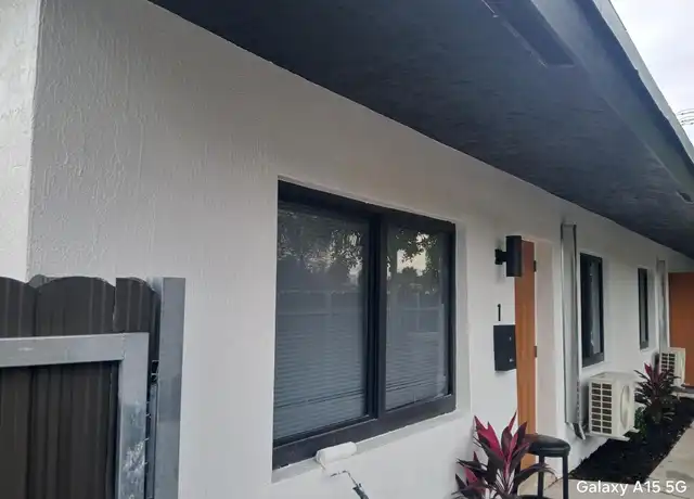 Property at 920 NW 8th Ave, Pompano Beach, FL, 33060, 2 beds, 1 bath, [object Object]