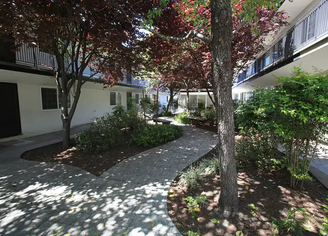 Photo of 1715 164th Ave, Ashland, CA 94578