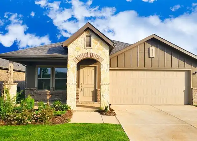 Property at 218 Knoll Pines Dr, Terrell, TX, 75160, 4 beds, 2 baths, [object Object]