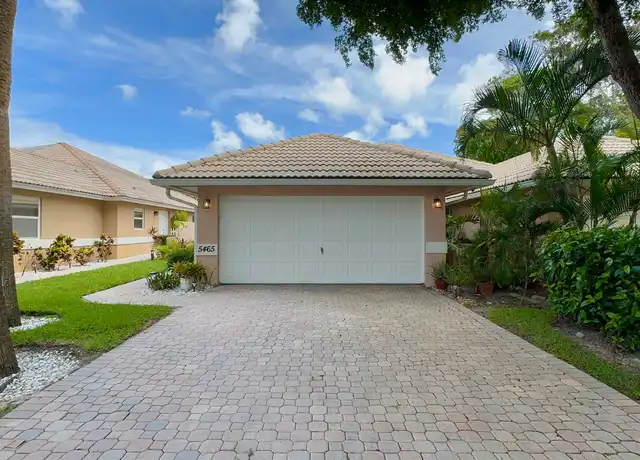 Property at 5465 Grande Palm Cir, Delray Beach, FL, 33484, 2 beds, 2 baths, [object Object]