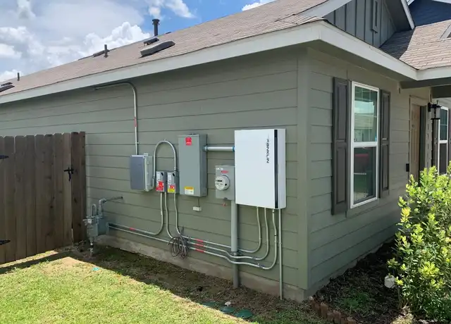 Property at 13513 Banquete St, Elgin, TX, 78621, 3 beds, 2 baths, [object Object]