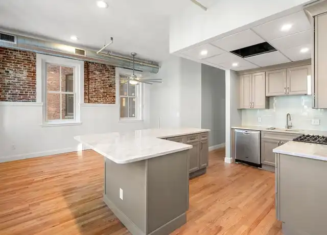 Property at 62 Washington St #5, Haverhill, MA, 01832, 1 bed, 1 bath, [object Object]