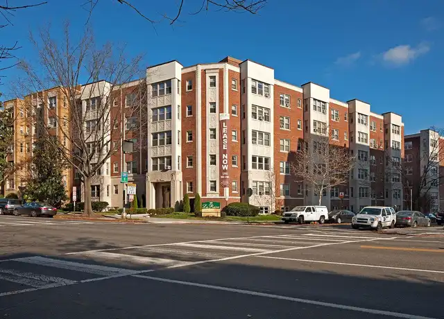 Property at La Reine - 5425 Connecticut Ave NW, Washington, DC, 20015, 0-2 beds, 1 bath, [object Object]
