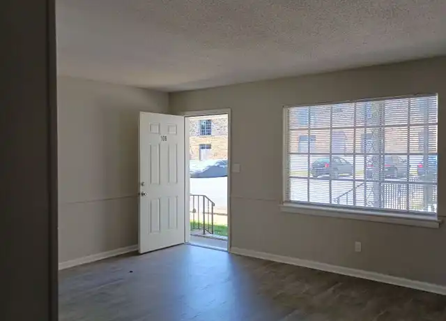Property at 1805 Polly Reed Ct Unit 209, Center Point, AL, 35215, 2 beds, 1 bath, [object Object]