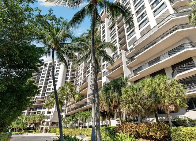 Property at 540 Brickell Key Dr #818, Miami, FL, 33131, 1 bed, 1.5 baths, [object Object]