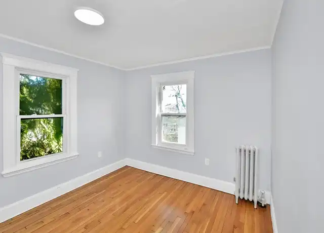 Property at 41 Suncrest Rd Unit 1, Hyde Park, MA, 02136, 3 beds, 1 bath, [object Object]