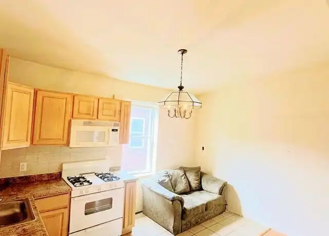 Property at 1528 N 18th St Unit 3F, Philadelphia, PA, 19121, 3 beds, 1 bath, [object Object]