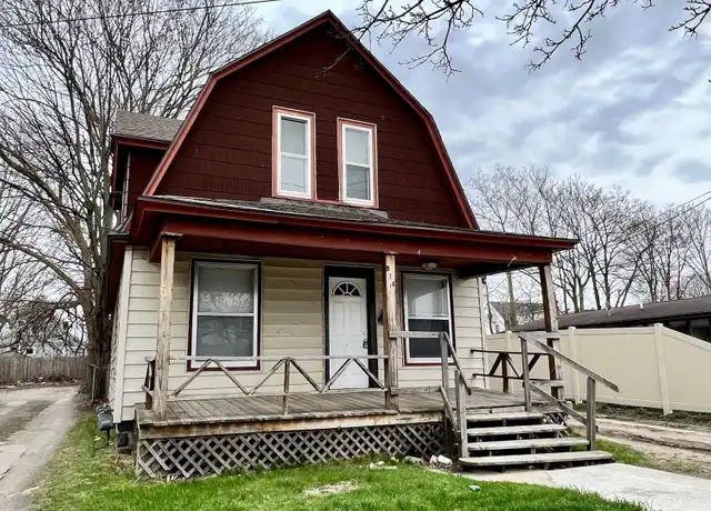 Property at 914 Broadway Ave NW, Grand Rapids, MI, 49504, 3 beds, 1.5 baths, [object Object]