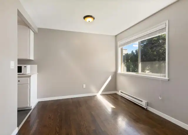 Property at 2614 Rucker Ave Unit 4, Everett, WA, 98201, 1 bed, 1 bath, [object Object]