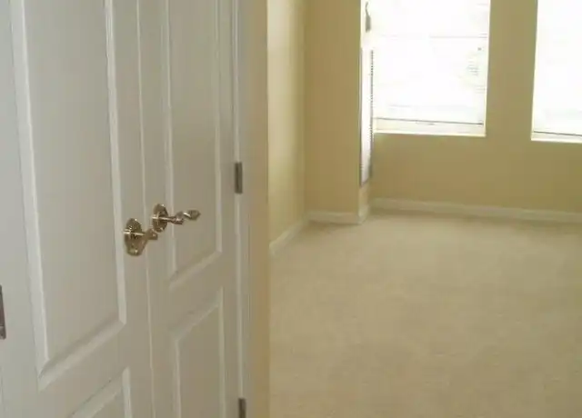 Property at 201 Chelsea St, Everett, MA, 02149, 1 bed, 1 bath, [object Object]