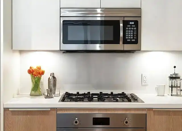 Property at 19 Dutch St Unit 31D, New York, NY, 10038, 0 beds, 1 bath, [object Object]