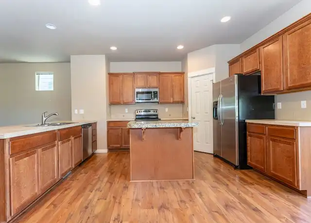 Property at 20713 SW Sister Ln, Beaverton, OR, 97003, 4 beds, 2.5 baths, [object Object]